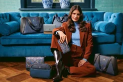Schultertasche Fenna Mittelgroß Il Ricamo Blau